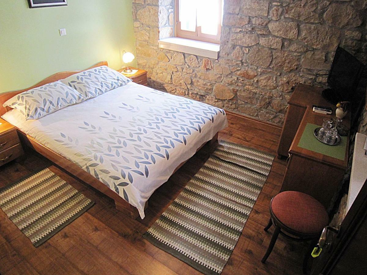 פרימוסטן Guest House Paola מראה חיצוני תמונה